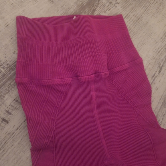 Free People Hot Pink Leggings- SUPER FORM FITTING!! GORGEOUS COLOR - Picture 8 of 10